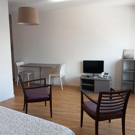 Residence Services Seniors Espace Et Vie Le Mans Dış mekan fotoğraf