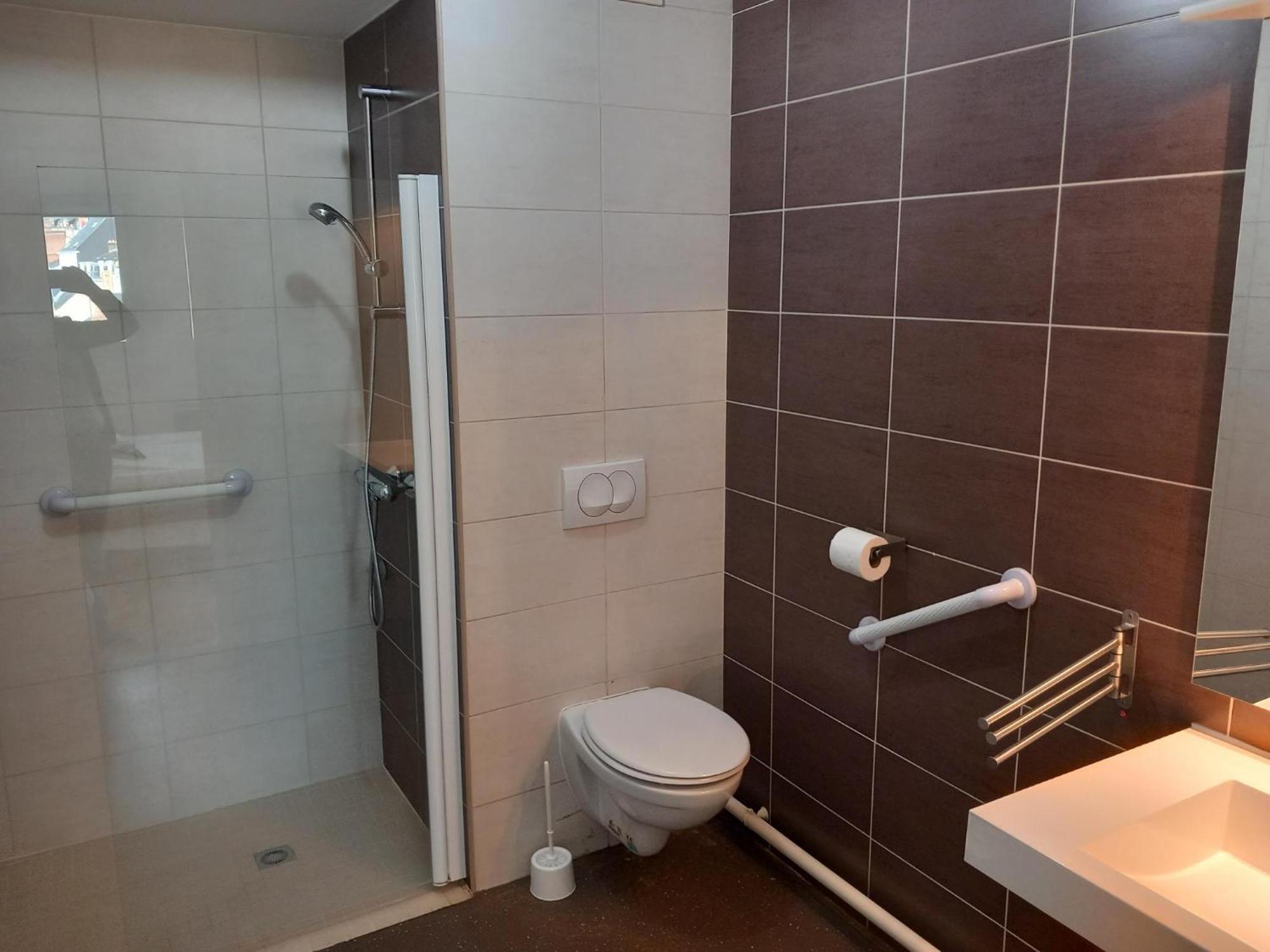 Residence Services Seniors Espace Et Vie Le Mans Dış mekan fotoğraf