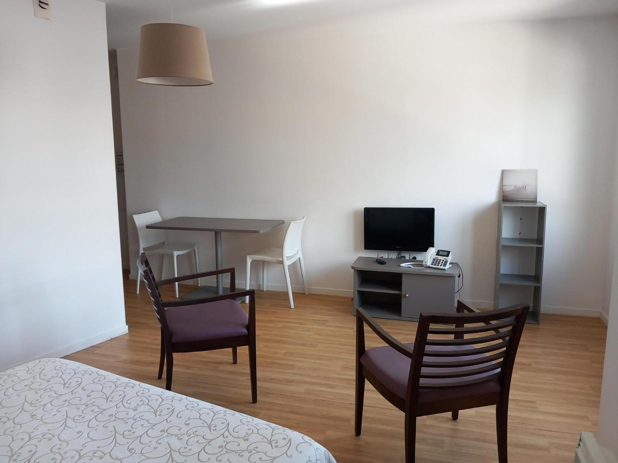 Residence Services Seniors Espace Et Vie Le Mans Dış mekan fotoğraf